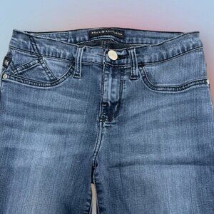 ROCK & REPUBLIC Women’s 6 Long KASHMIER Skinny Blue Jeans